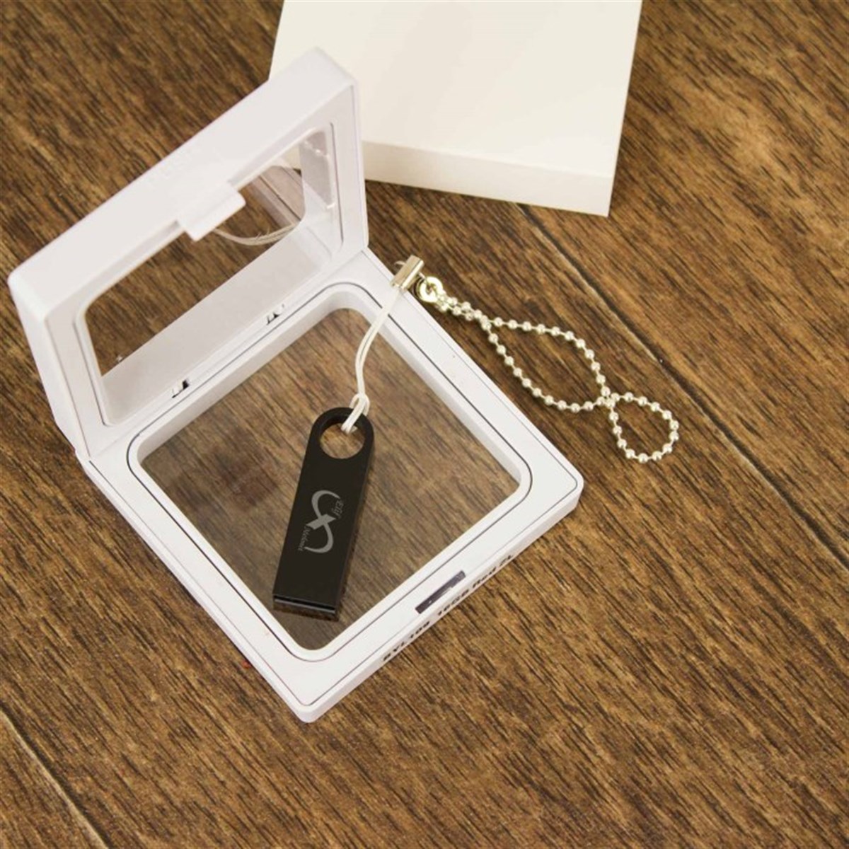 İsme Özel Renkli Metal Usb Bellek 16 GB - Sonsuzluk