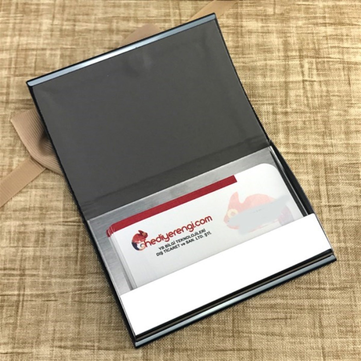 İsme Özel Siyah Defter Kartvizitlik ve Kalem Seti Özel Tasarım Kutulu​