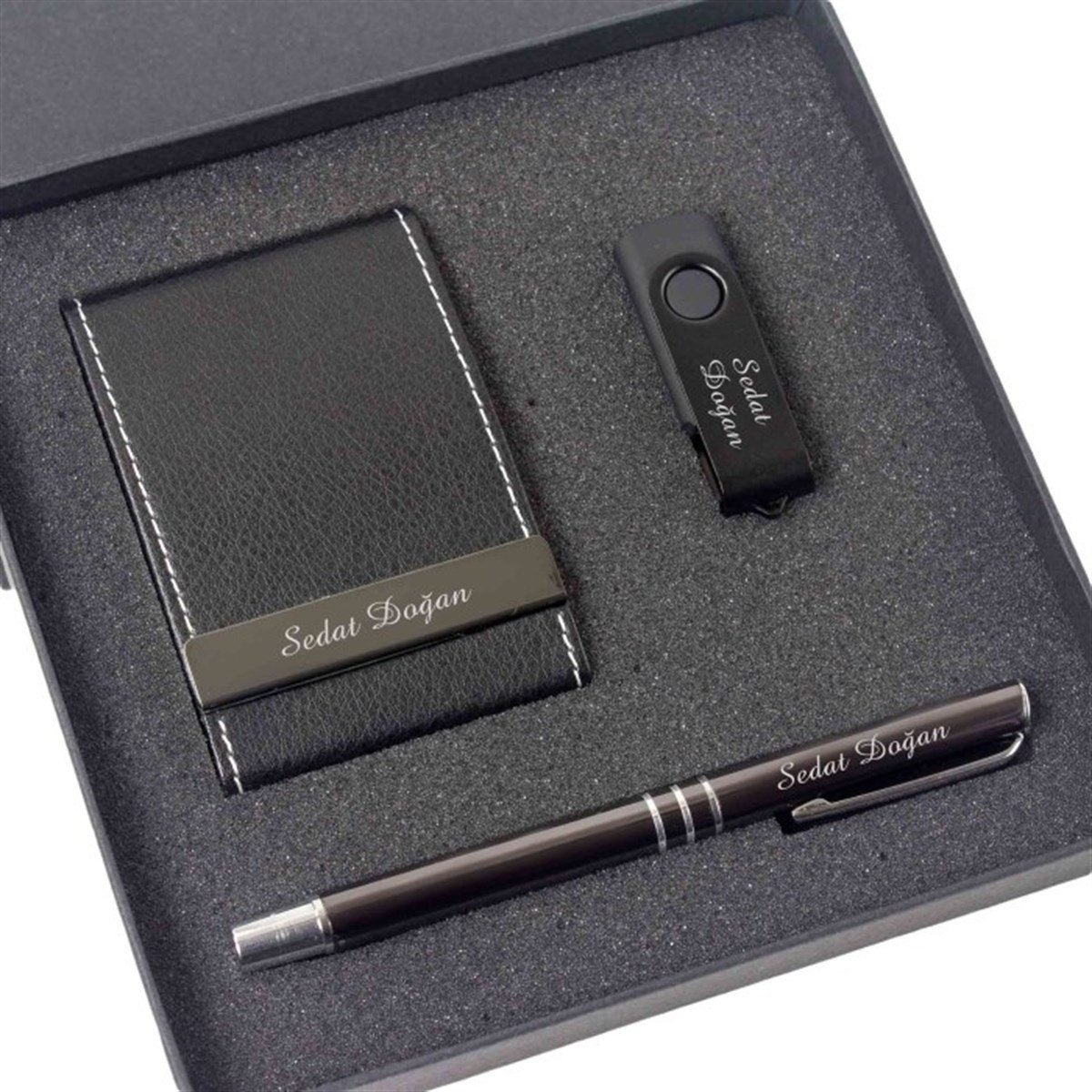 İsme Özel Siyah Kartvizitlik Usb ve Tükenmez Kalem Seti 