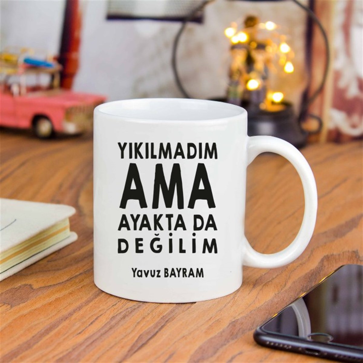 İsme Özel Tasarımlı Kupa Bardak - Ayakta Da Değilim