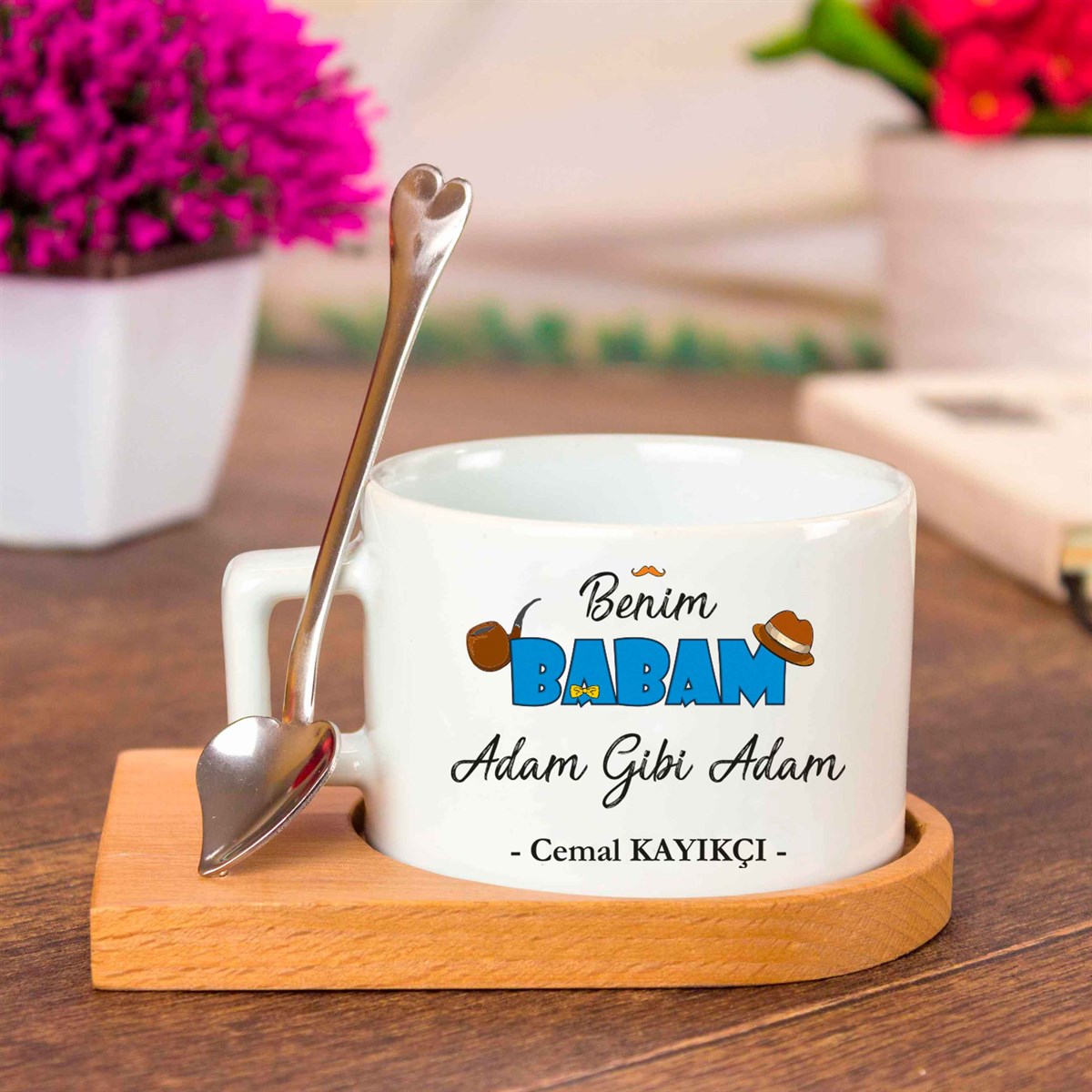 İsme Özel Ahşap Tepsili Kahve Çay Fincanı Seti - Benim Babam Adam Gibi Adam