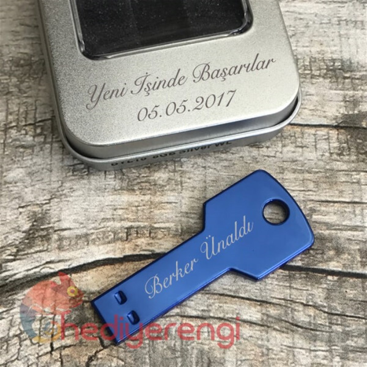 Kişiye Özel Anahtar Tasarımlı Metal Usb Bellek 8 Gb Lacivert