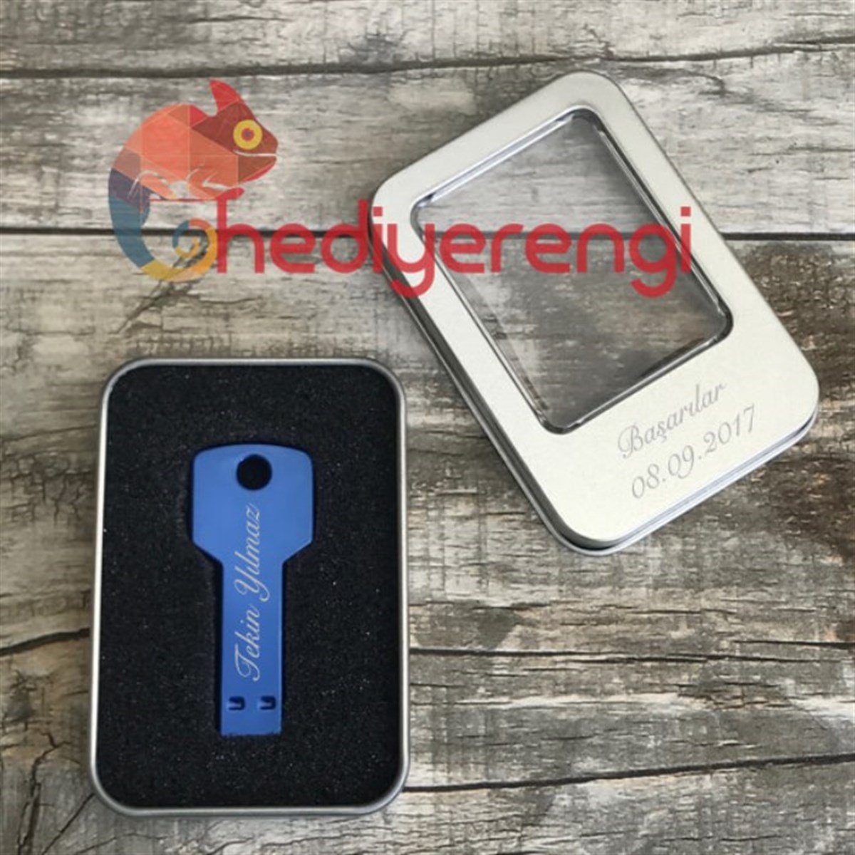 Kişiye Özel Anahtar Tasarımlı Metal Usb Bellek 8 Gb Lacivert