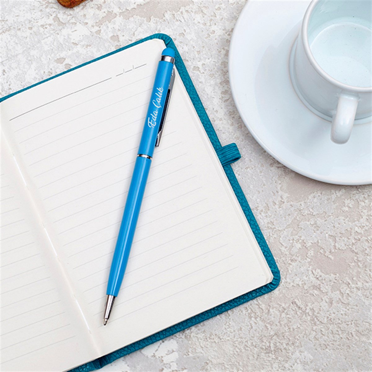 Kişiye Özel Defter Fincan ve Kalem Seti Hediye Kutusu - Çiçek Detaylı  I Love You Baskılı