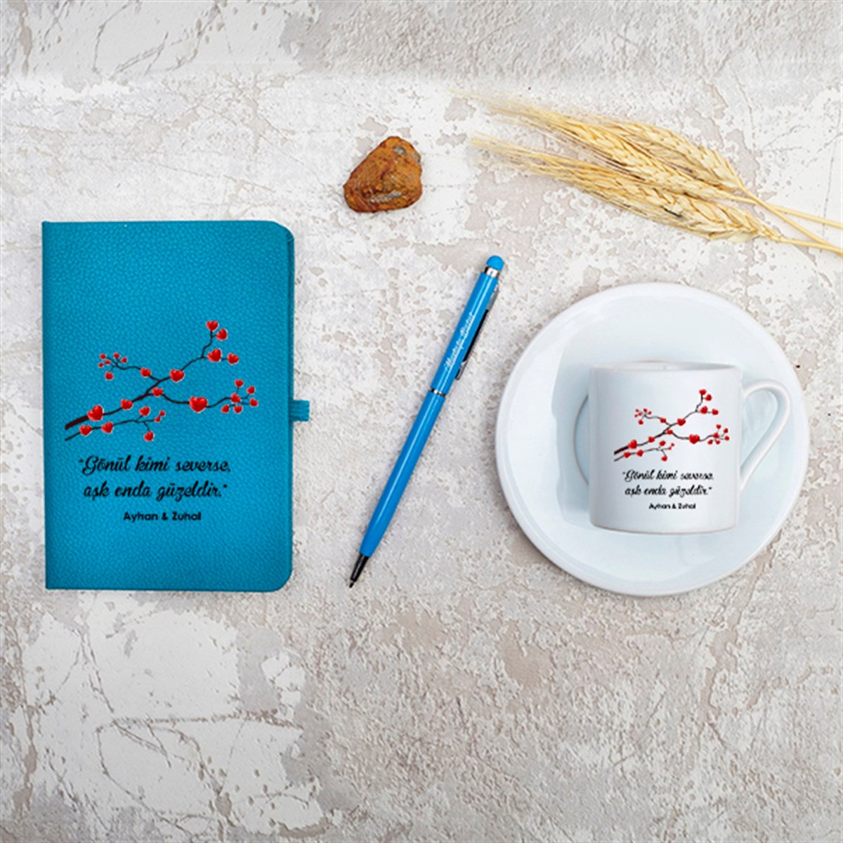 Kişiye Özel Defter Fincan ve Kalem Seti Hediye Kutusu - Kalpli Ağaç Dalı Temalı