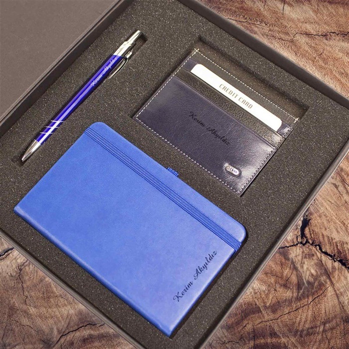 Kişiye Özel Defter Kartlık ve Kalem Seti Tasarım Kutulu - Lacivert