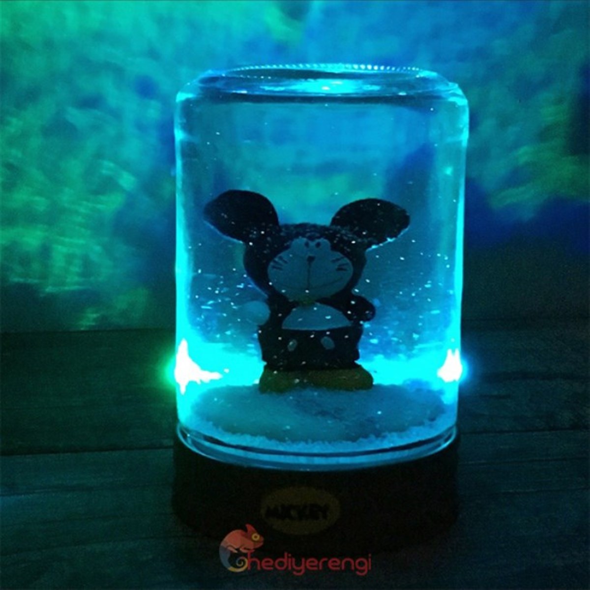 Mickey Mouse Temalı Şişe Tasarımlı Işıklı Su Küresi ve Biblo