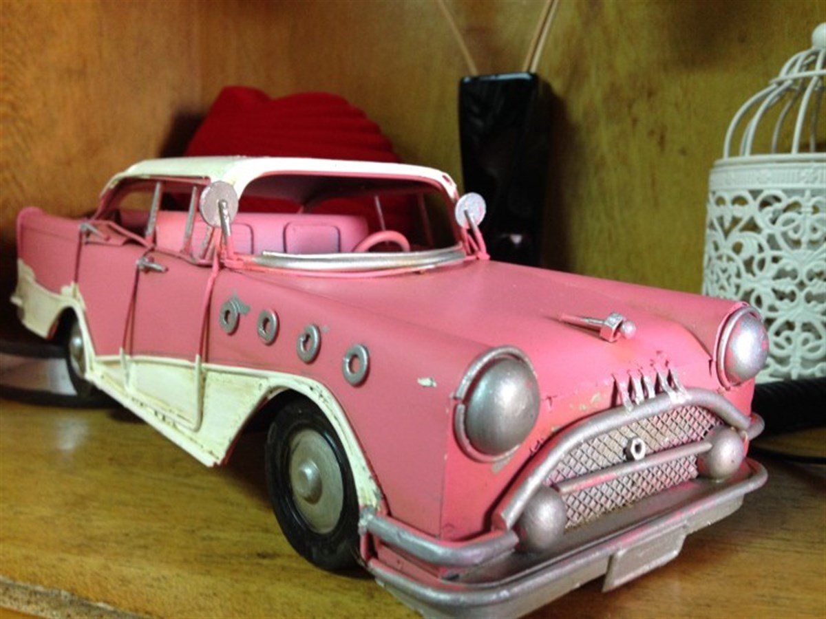 Nostaljik Metal Chevrolet Pembe Büyük Boy