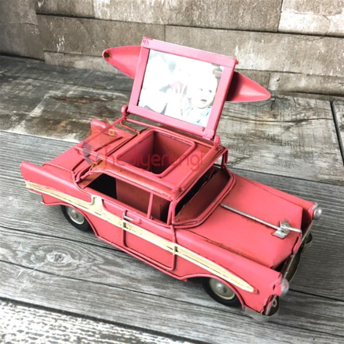 Nostaljik Metal Pembe Chevrolet Kalemlikli ve Resim Çerçeveli
