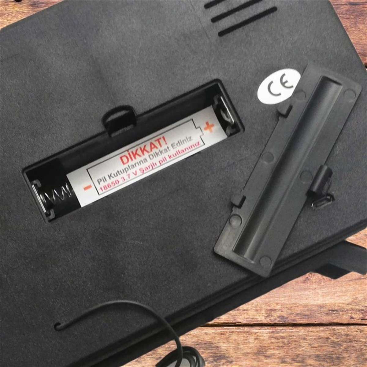 Nostaljik Tasarımlı Ahşap Gerçek Radyo Kahverengi