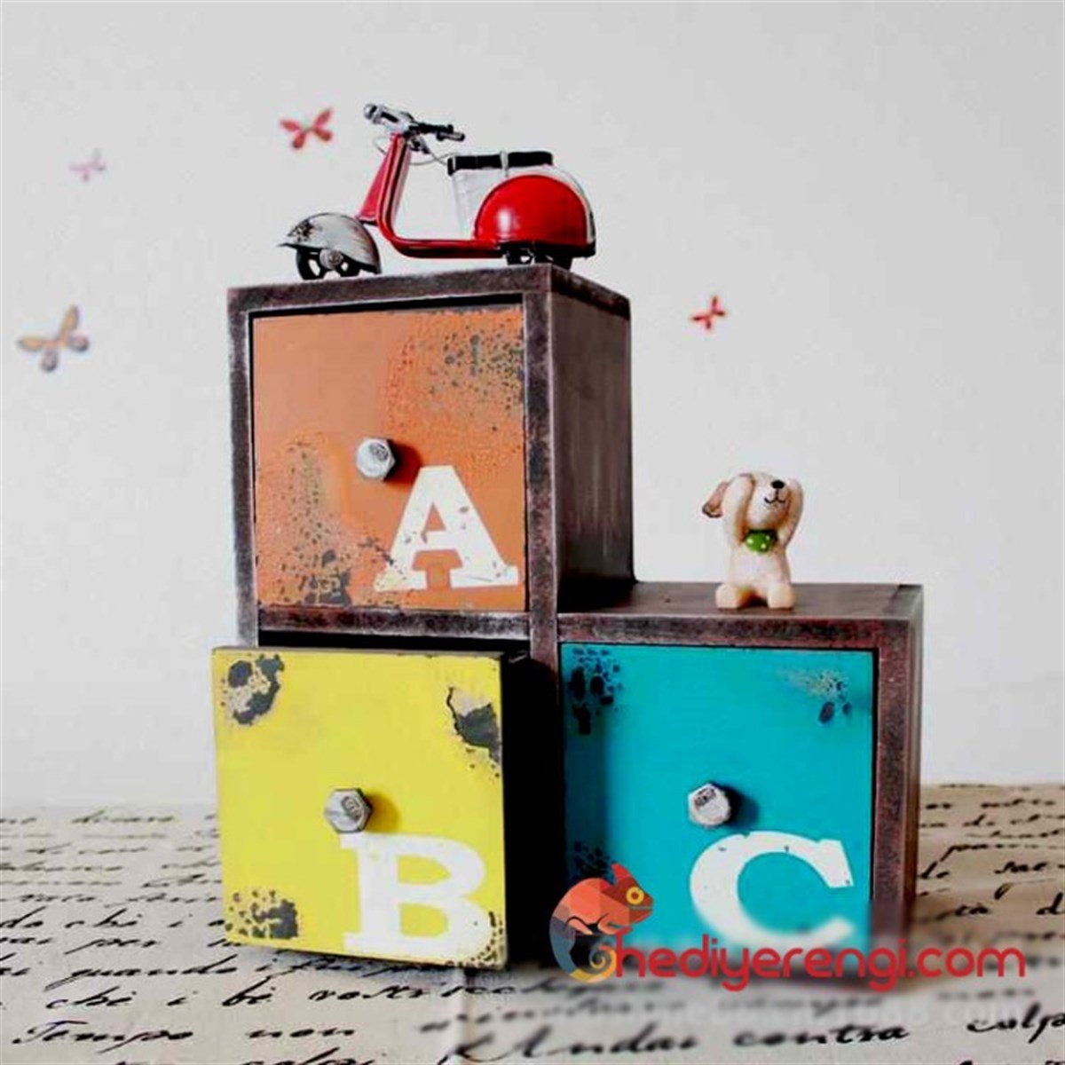 Retro Tasarımlı Ahşap Çekmeceli ABC Minyatür Komidin​ Yatay