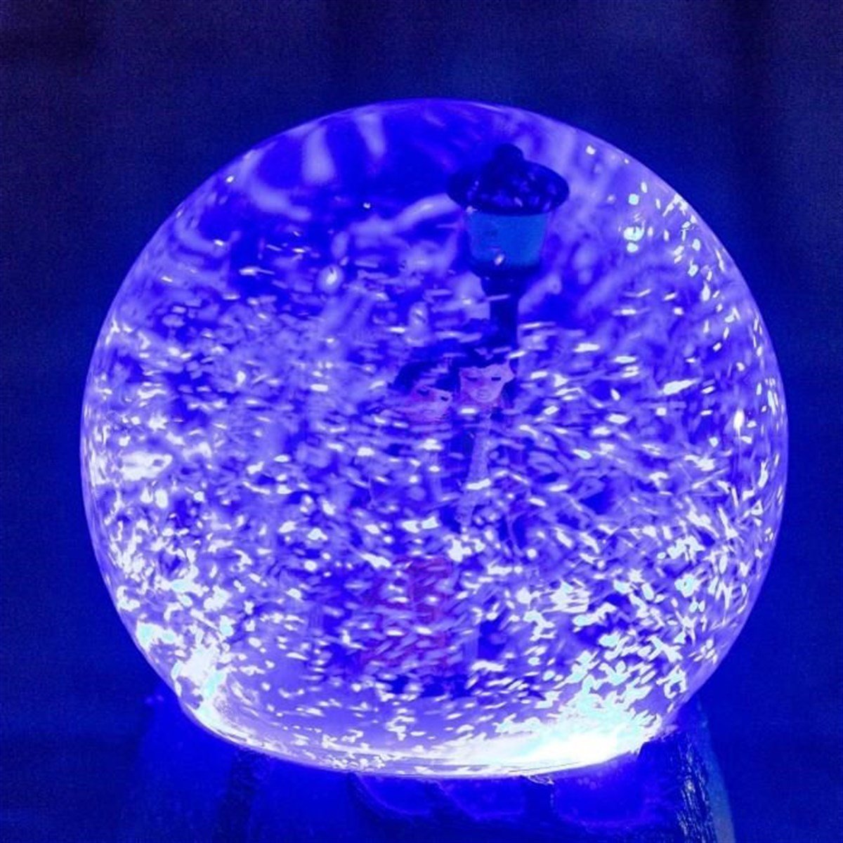 Romantik Sevgililer Temalı Sokak Lambalı Işıklı Kar Küresi ve Müzik Kutusu​ Orta Boy​