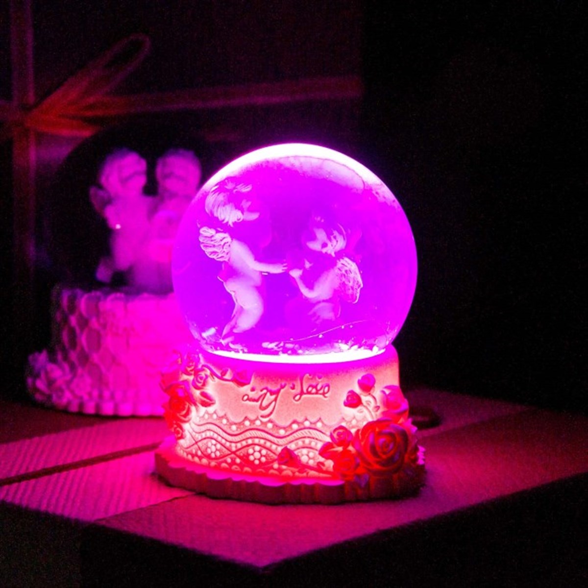 Sevimli Melekler Temalı Işıklı Kar Küresi Küçük Boy