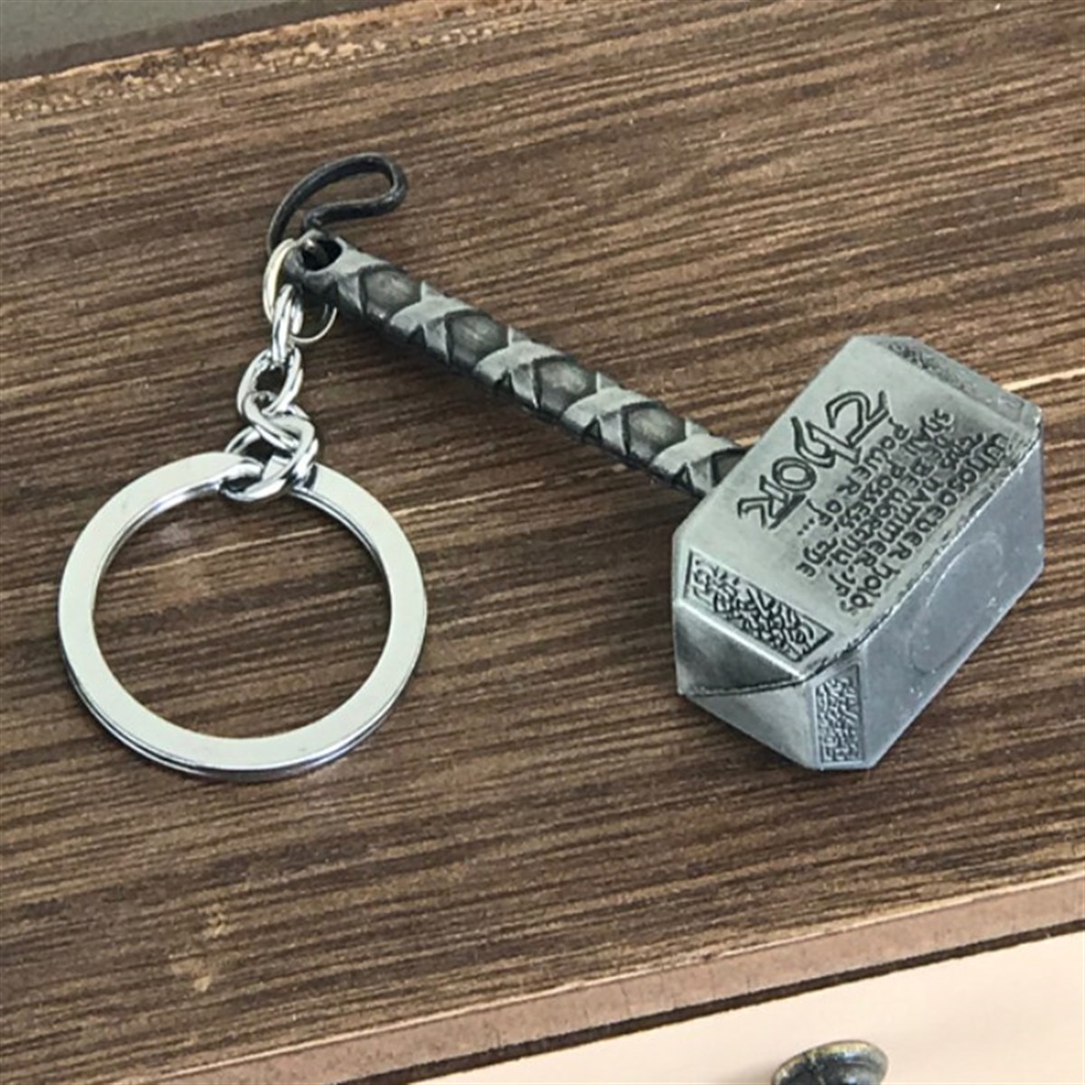 Thor Çekici Tasarımlı Metal Anahtarlık