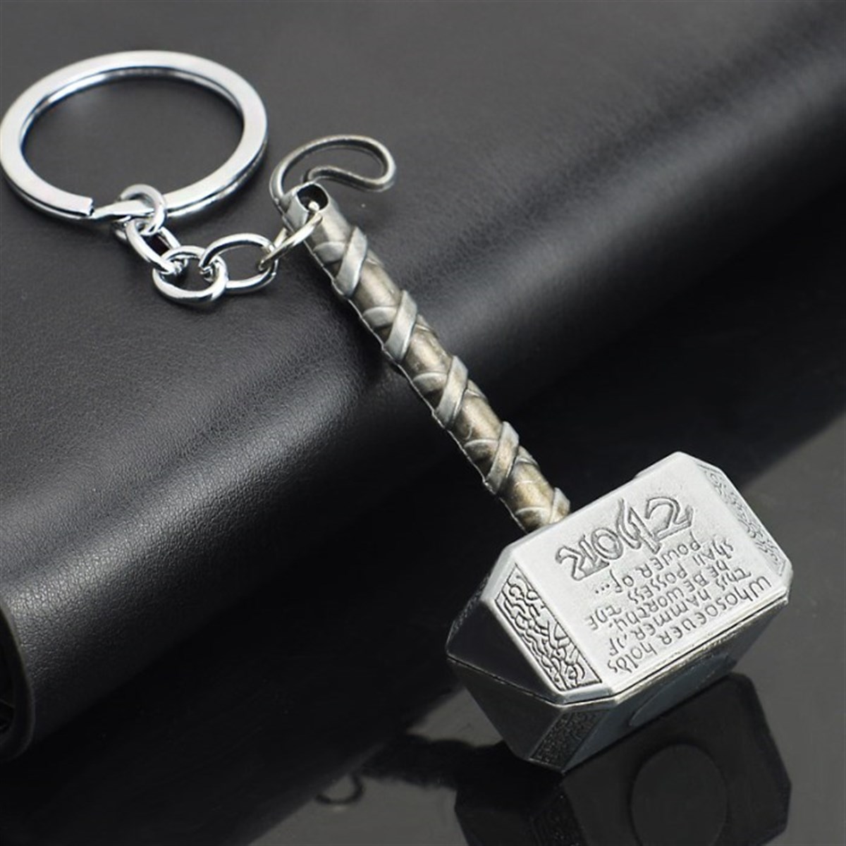 Thor Çekici Tasarımlı Metal Anahtarlık