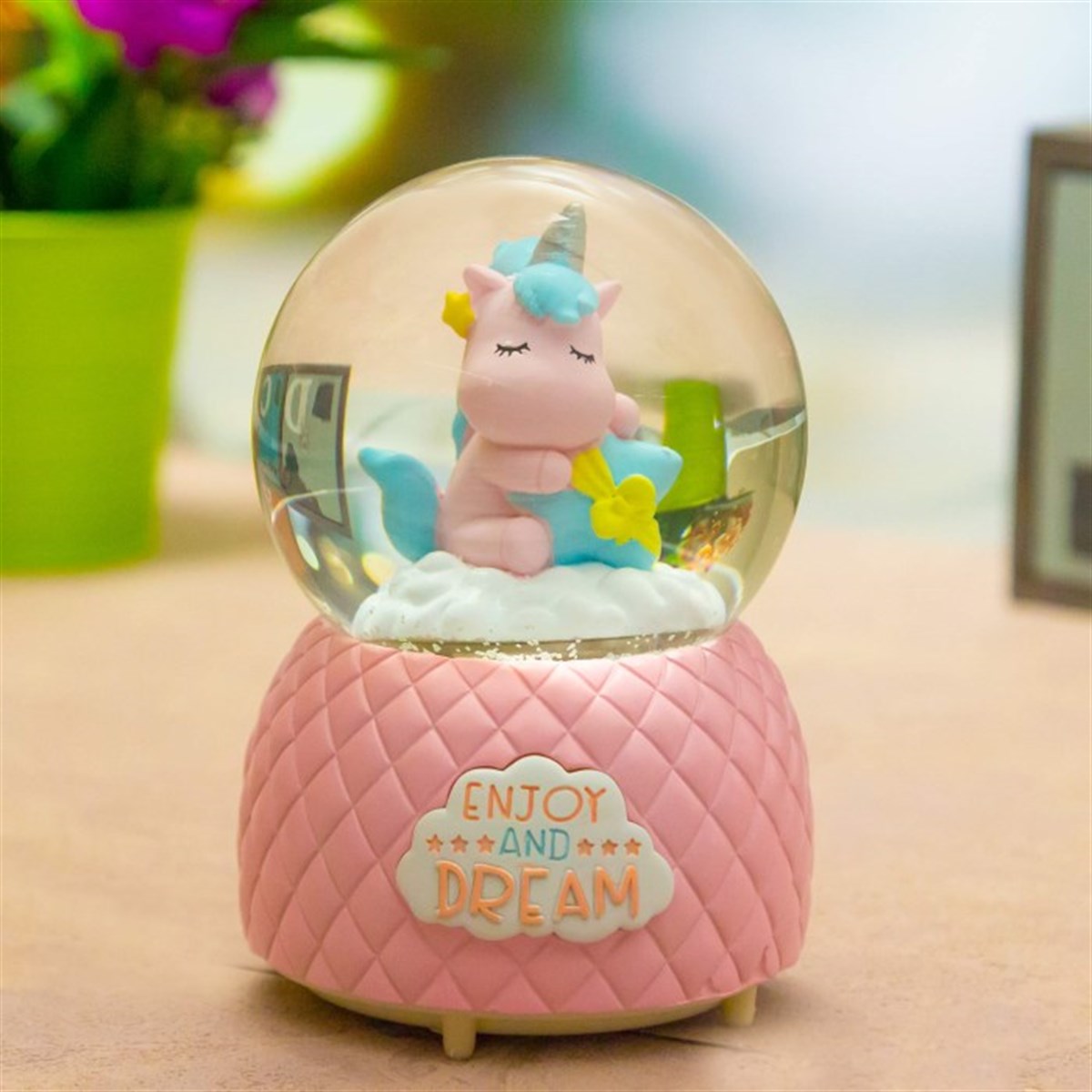 Unicorn Temalı Işıklı Kar Küresi ve Müzik Kutusu Püskürtmeli Büyük Boy M3