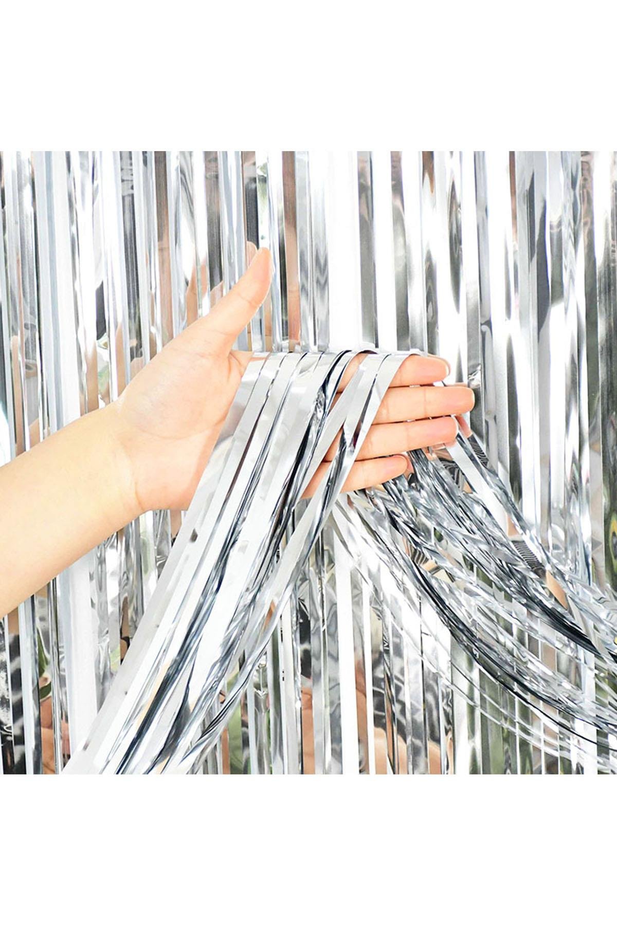 Metalize Püsküllü Kapı ve Fon Perdesi Gümüş 100x220 cm