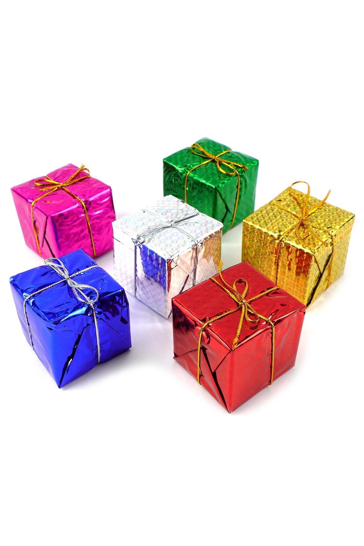 Yılbaşı Çam Ağacı Süsü Renkli Hediye Paketi 6'lı