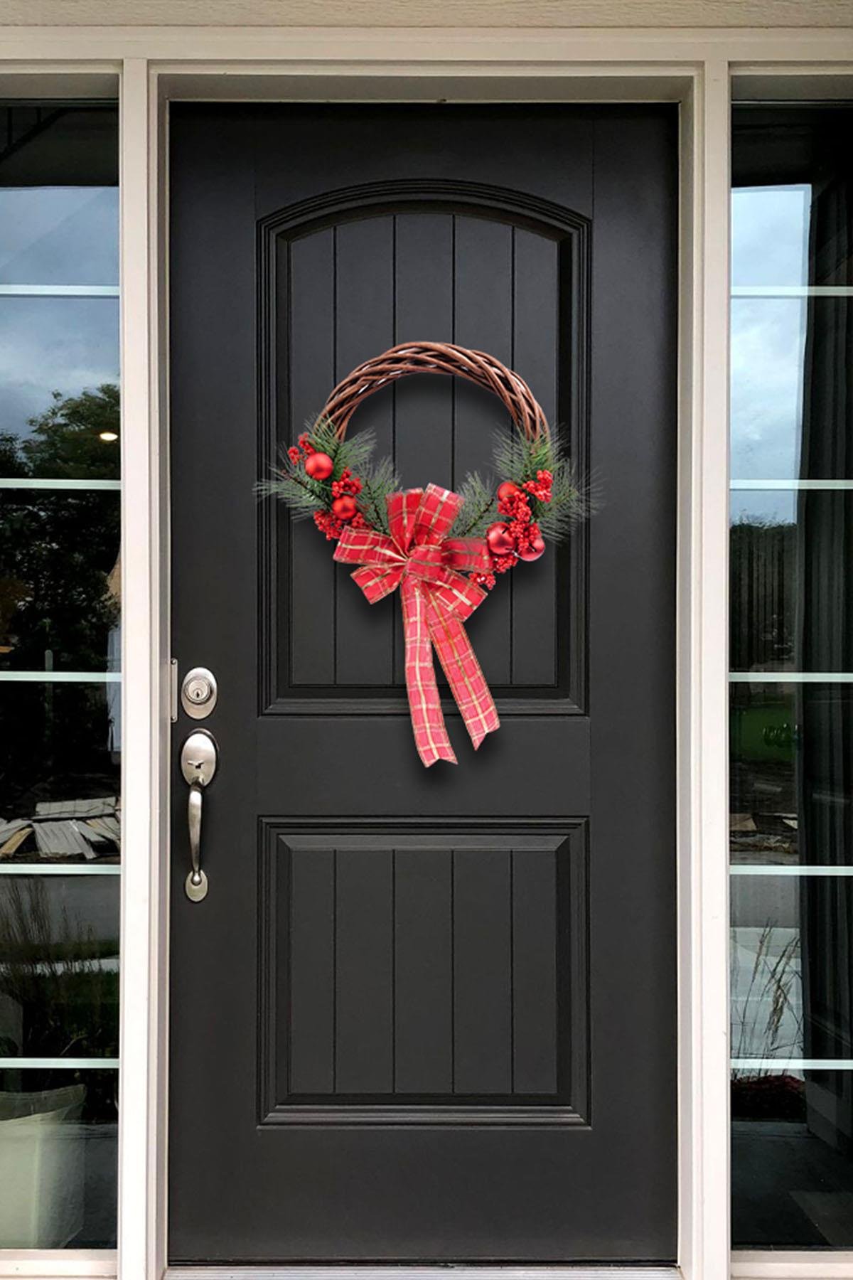 Yılbaşı Kırmızı Naturel Kapı Süsü Çelenk 25 cm