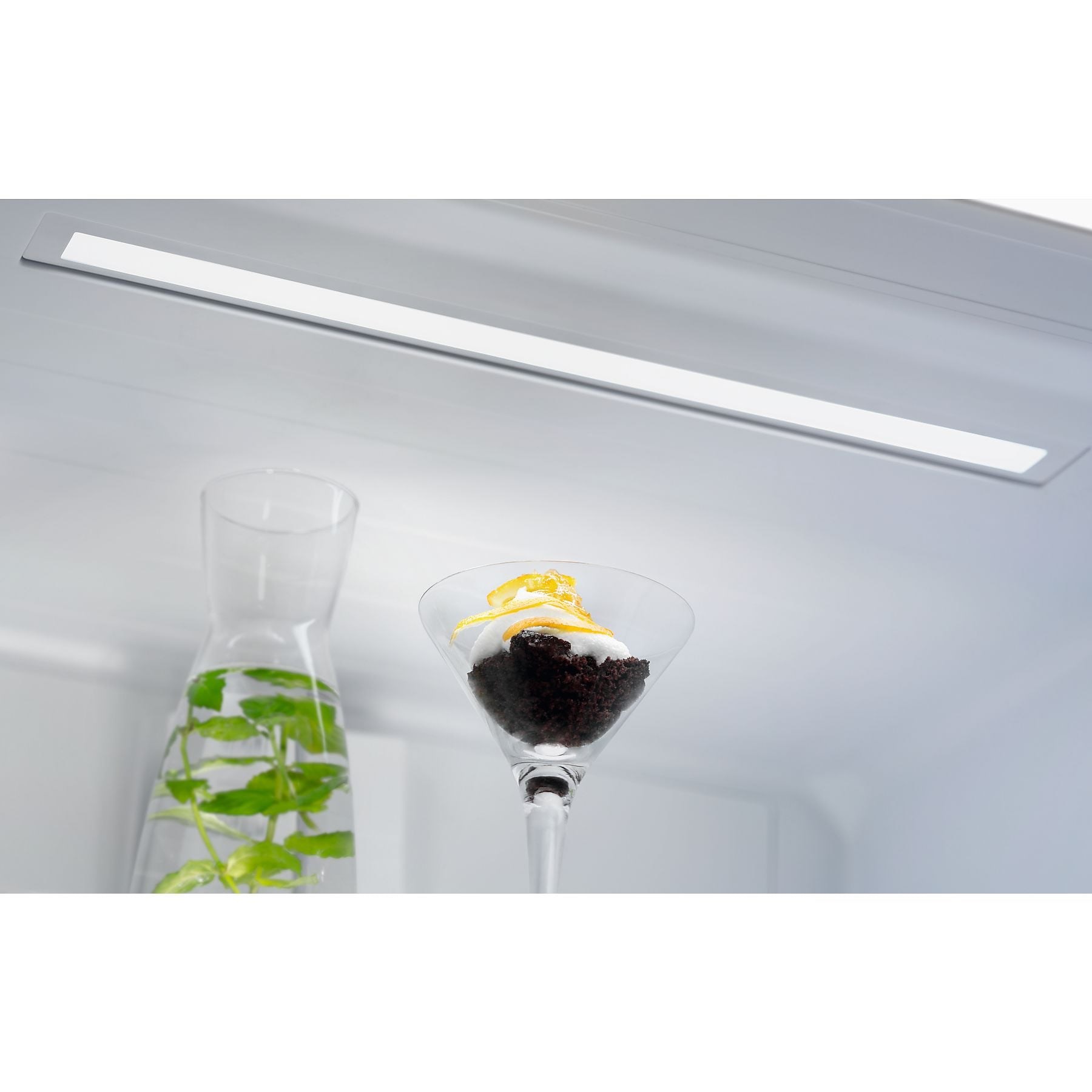ELECTROLUX LNT6ME46W3 481 LT ALTTAN DONDURUCULU NO FROST BUZDOLABI