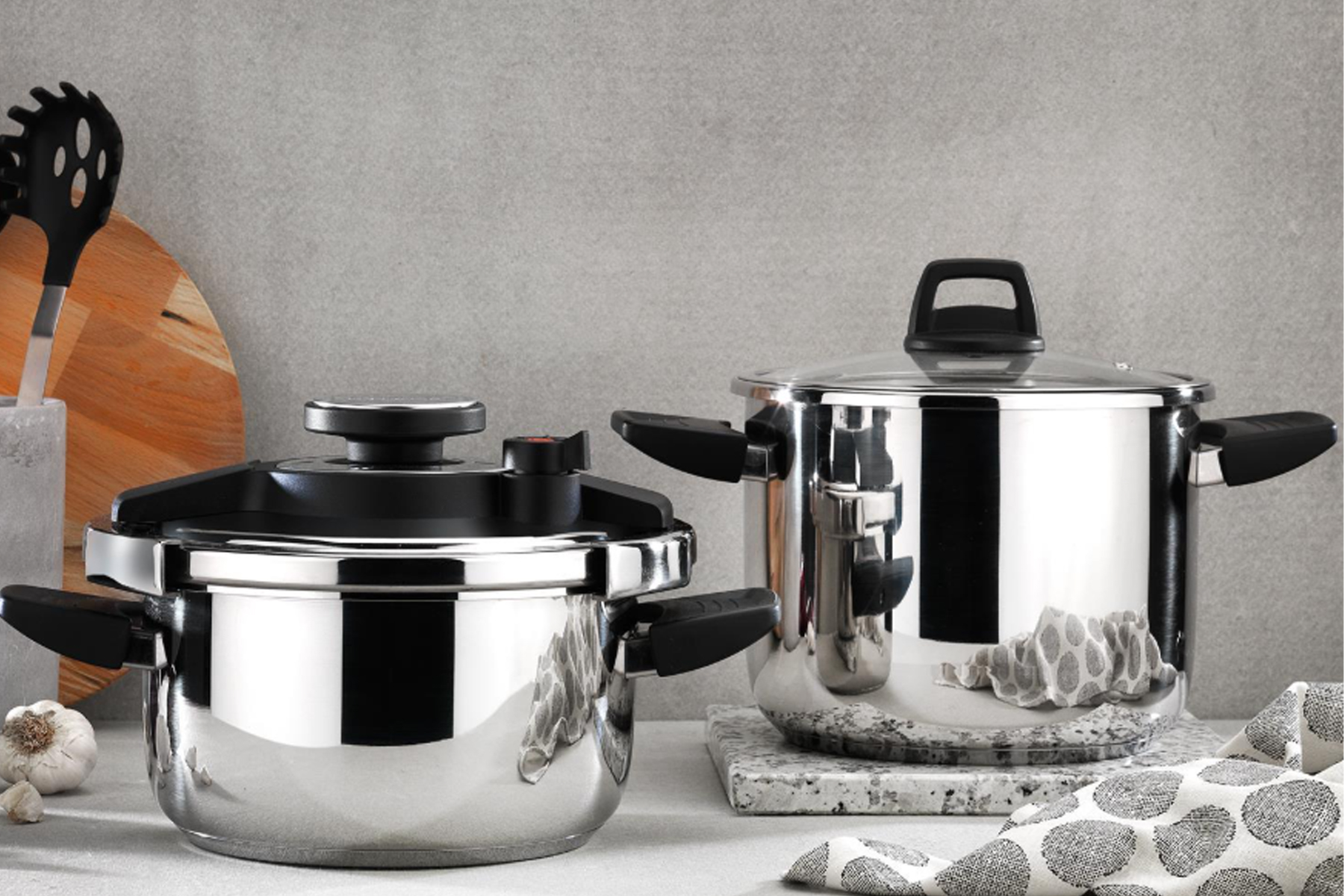 SCHAFER SIY01 570 COMPACT 4 PARCA DUDUKLU TENCERE SETI 4+6.5LT SIYAH