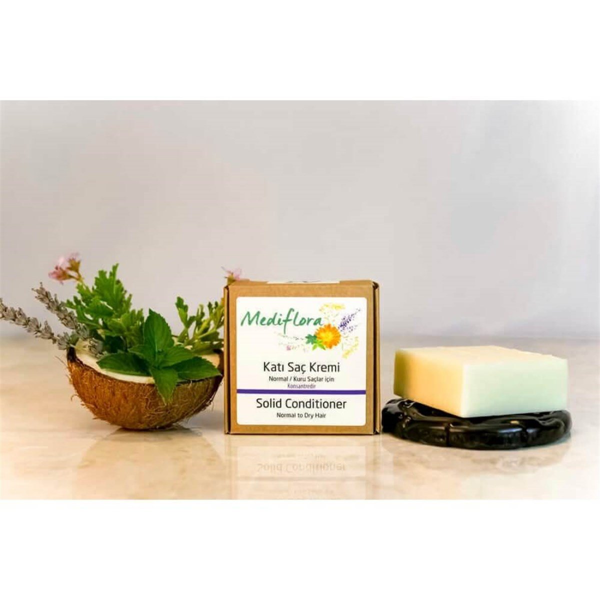 Normal ve Kuru Saçlar İçin Katı Saç Kremi