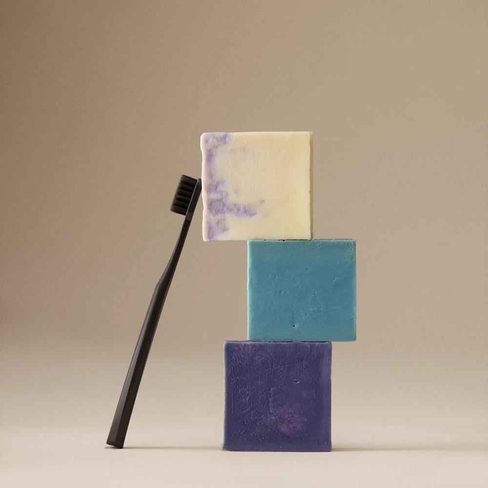 Ekstra Yumuşak Pro Diş Fırçası  - Siyah