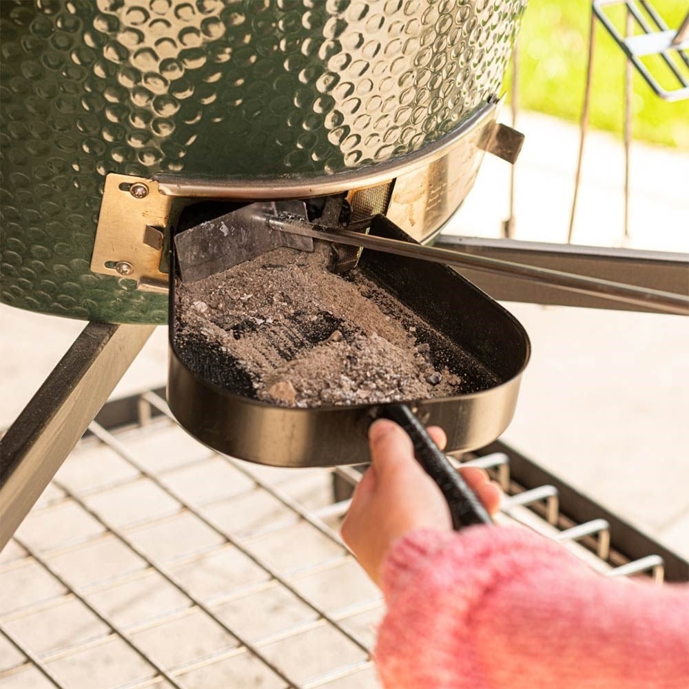 Big Green Egg Kül FaraşıBig Green Egg