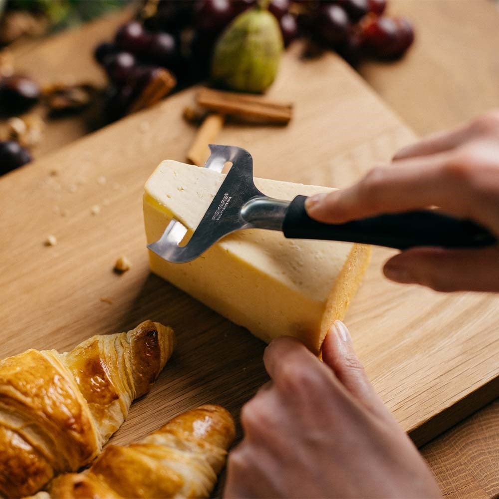 Fiskars Essential Yumuşak Peynir DilimleyicisiFiskars