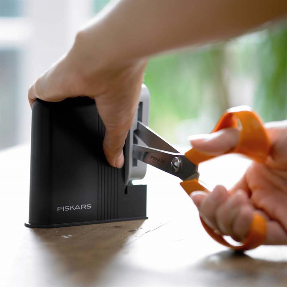 Fiskars Makas BileyiciFiskars