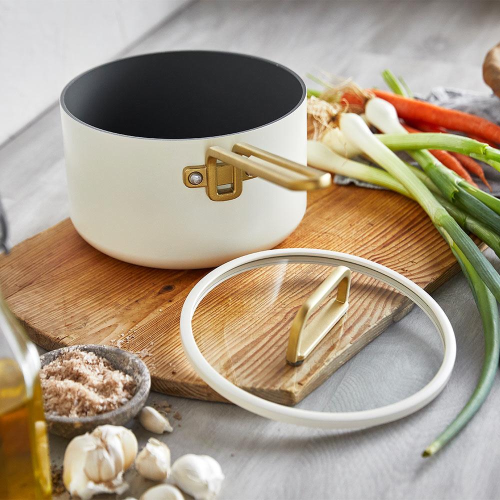 Greenpan Stanley Tucci™ Sos Tenceresi 20 cm Carrara BeyazıGreenPan