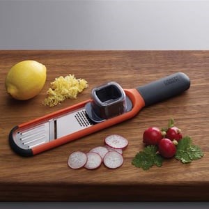 Joseph Joseph Handi-Grate™ 2'si 1 Arada Mini Rende ve Dilimleyici TuruncuJoseph Joseph