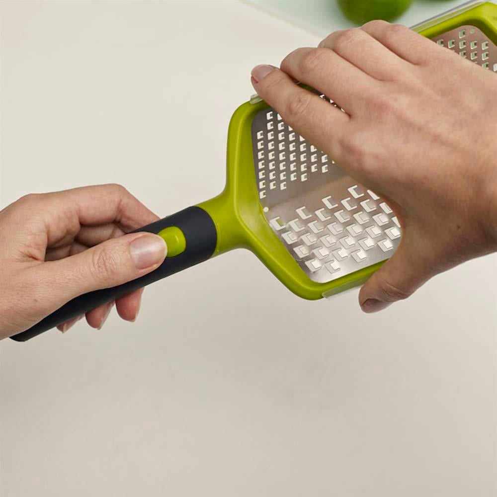 Joseph Joseph Twist Grater™ Saklama Kaplı RendeJoseph Joseph