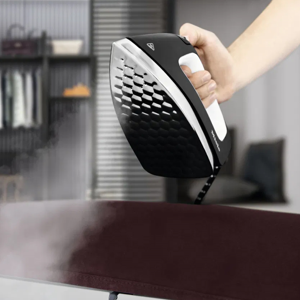 Miele B 4847 Fashion Master Buharlı Ütü Sistemi SiyahMiele