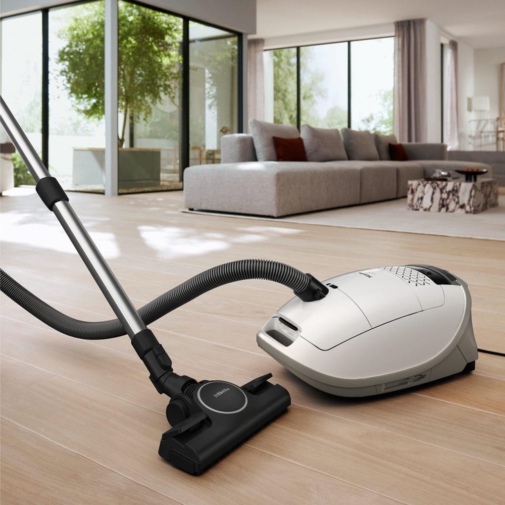 Miele Guard M1 Performance Toz Torbalı Süpürge BeyazMiele