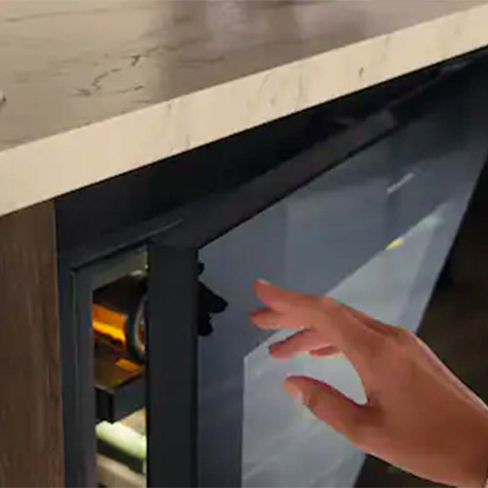 Miele KWTUS 7096 E Tezgah Altı Şarap Dolabı Push2Open Obsidian SiyahıMiele