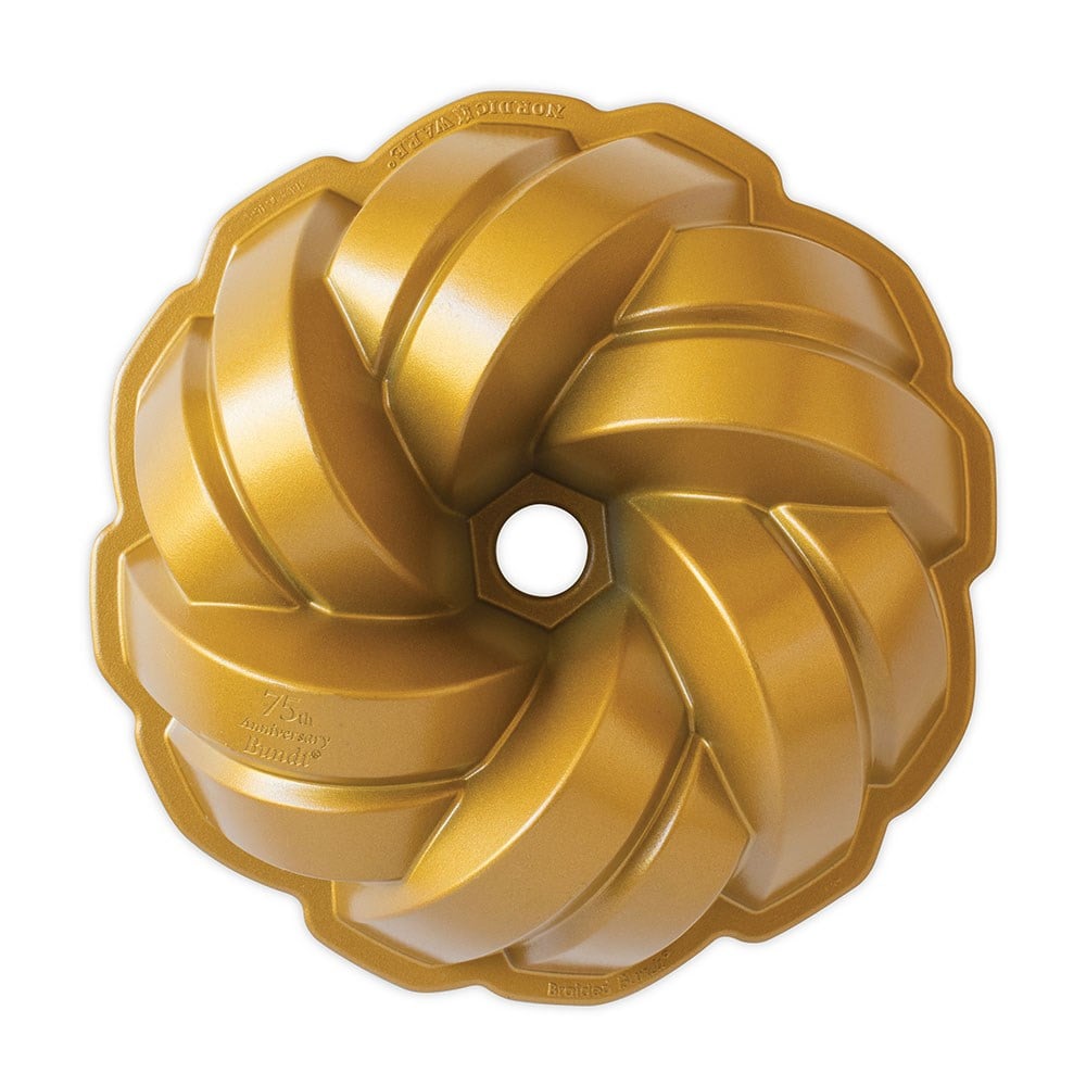 Nordic Ware 75th Anniversary Braided Bundt Pan Kek KalıbıNordic Ware