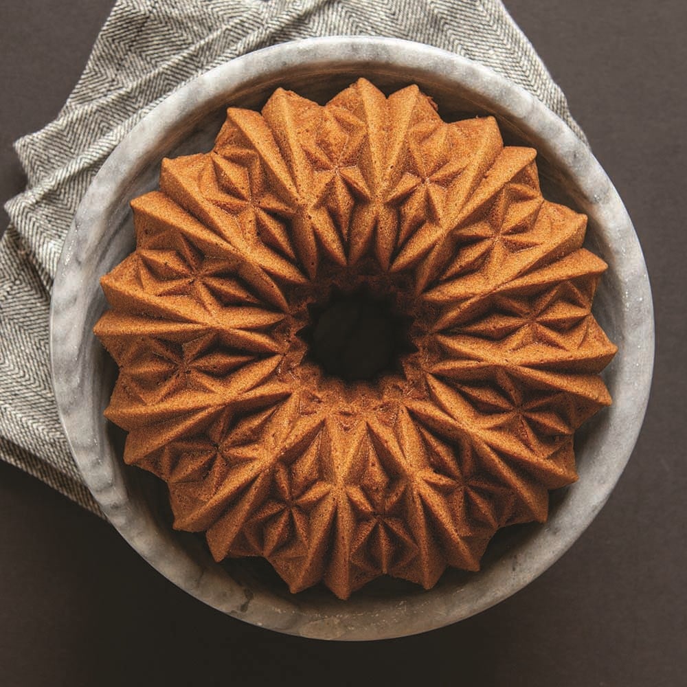 Nordic Ware Cut Crystal Bundt Pan Kek KalıbıNordic Ware