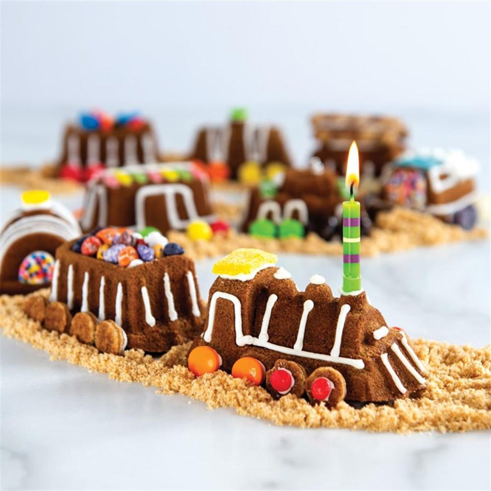 Nordic Ware Tren Kek Kalıbı 24 x 40 cmNordic Ware