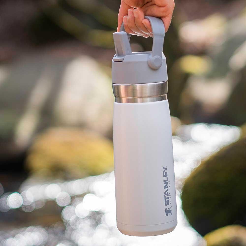 Stanley Go Iceflow Flip Straw Su Termosu 0,65 L BeyazStanley