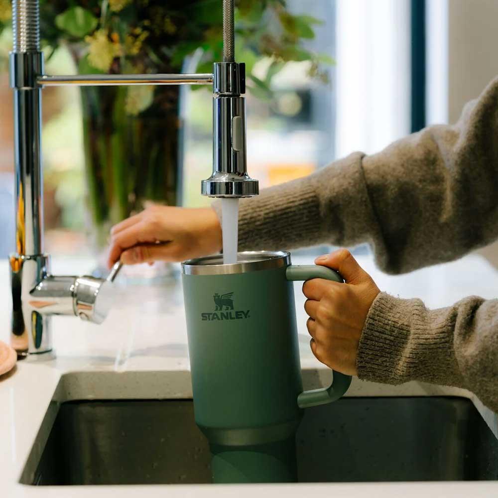 Stanley Quencher Pipetli Termos 1,18 L YeşilStanley