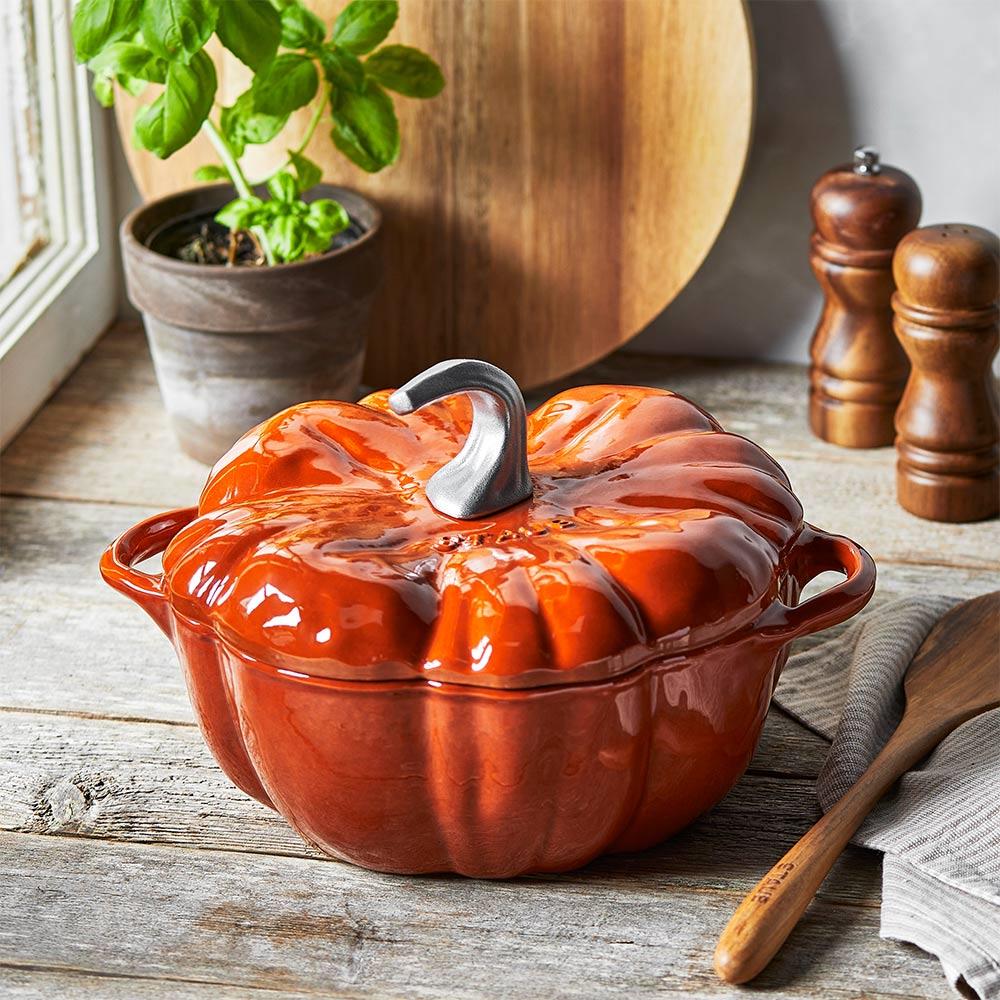 Staub B Balkabağı Döküm Tencere 24 cm Yanık PortakalStaub