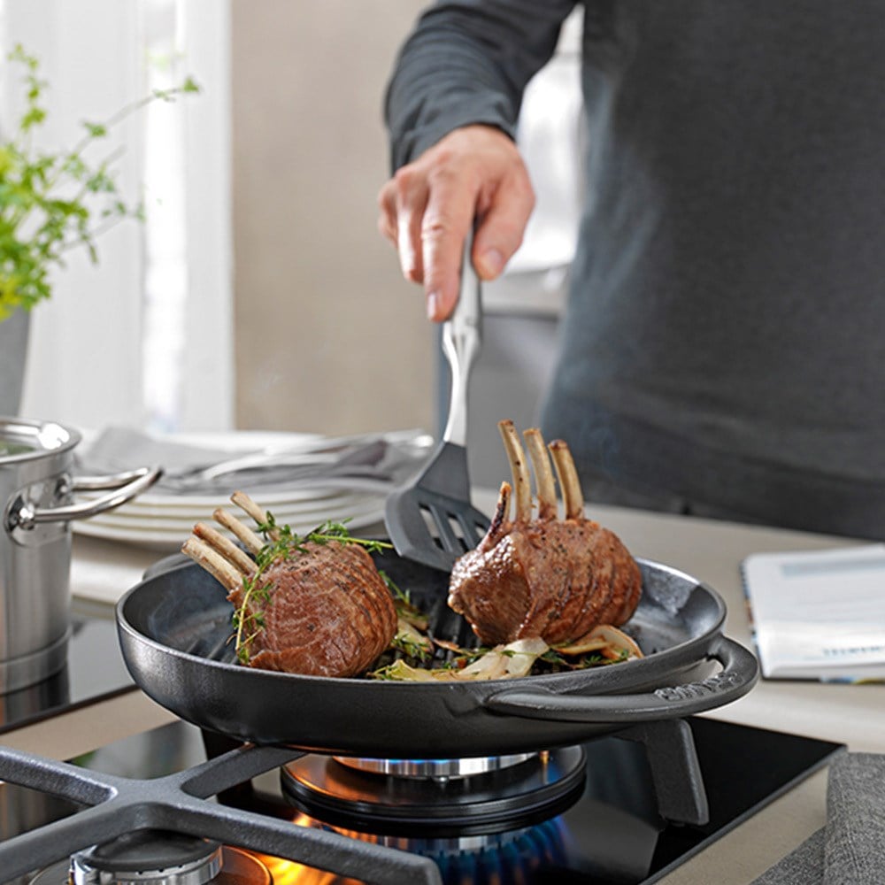 Staub B Döküm Izgara Tava Çift Kulplu 26 cm SiyahStaub