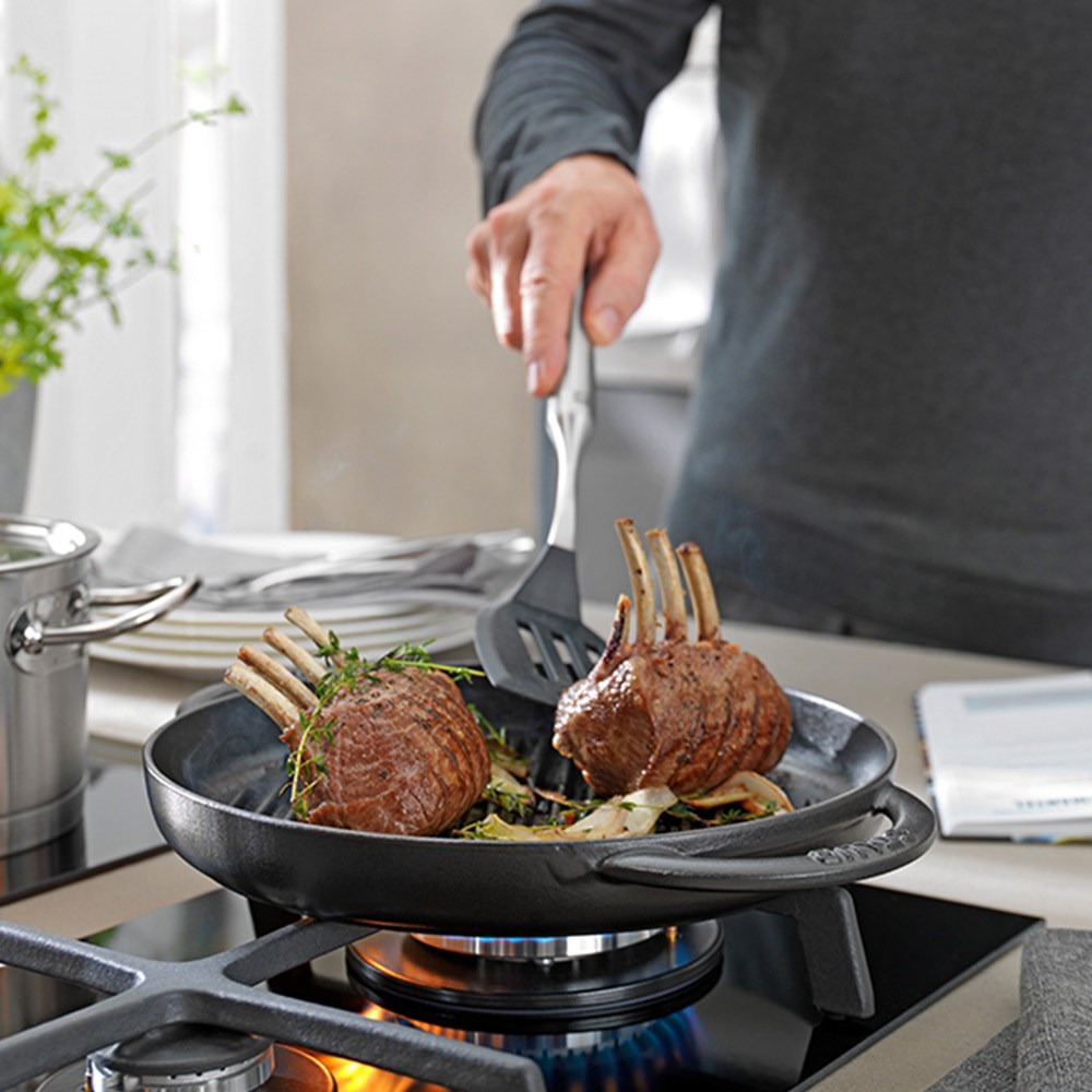 Staub B Döküm Izgara Tava Çift Kulplu 26 cm SiyahStaub