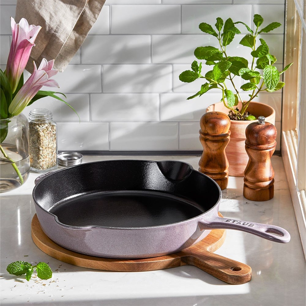 Staub B Döküm Tava 28 cm Kiraz ÇiçeğiStaub