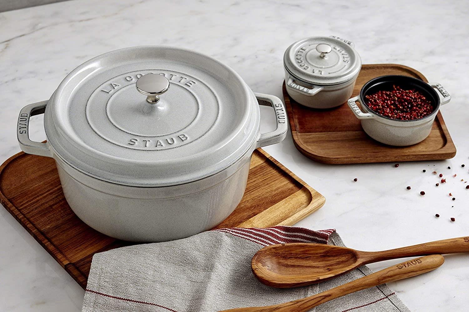 Staub B Döküm Tencere Yuvarlak 28 cm Trüf BeyazıStaub