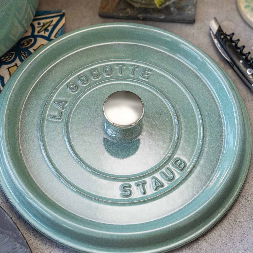 Staub B La Cocotte Döküm Tencere 24 cm Adaçayı YeşilStaub