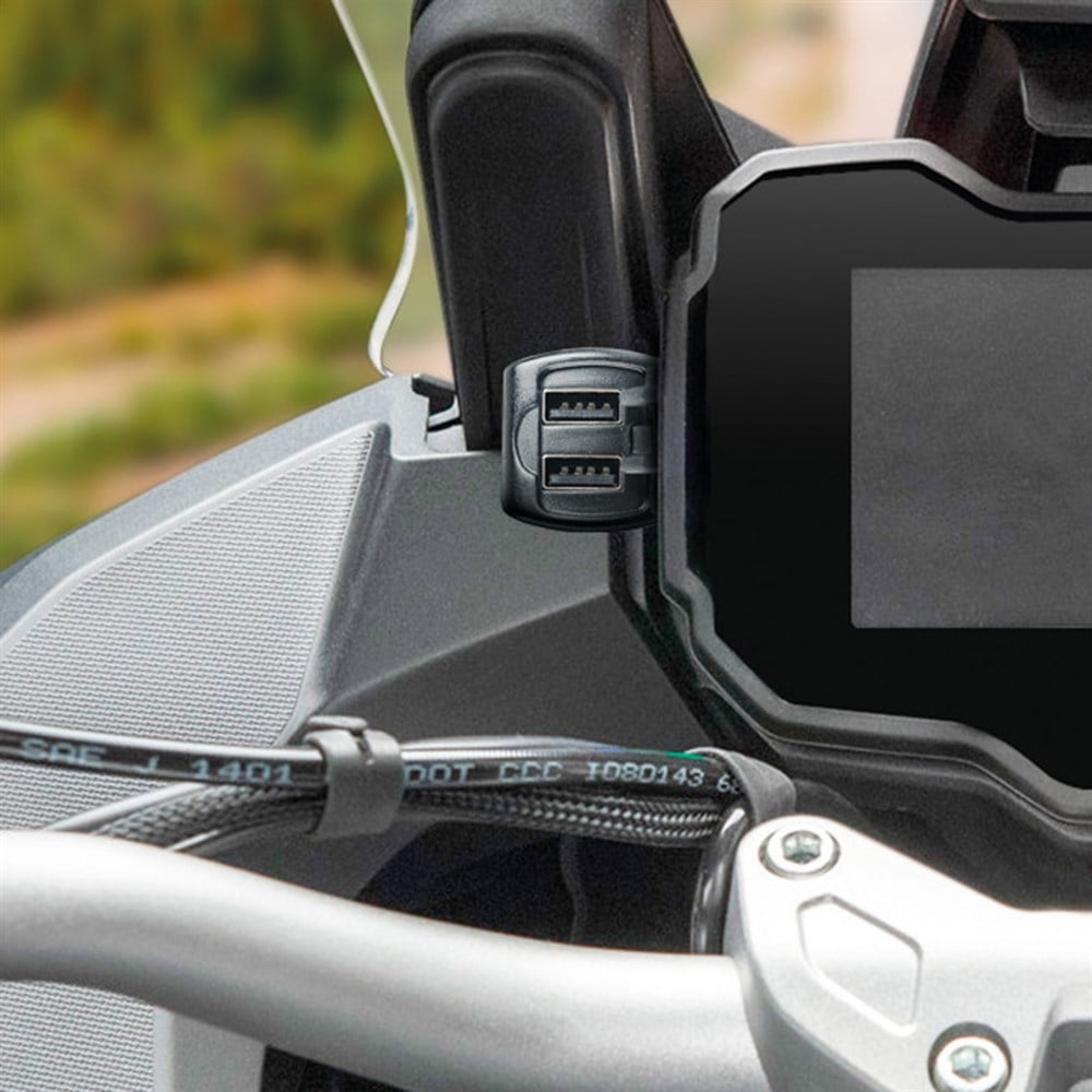 Lampa Usb-Fix Trek 2 IPX6 Su Geçirmez Ultra Hızlı Şarj Soketi 5400mA 12V/24V Yüzeye Monte 38827