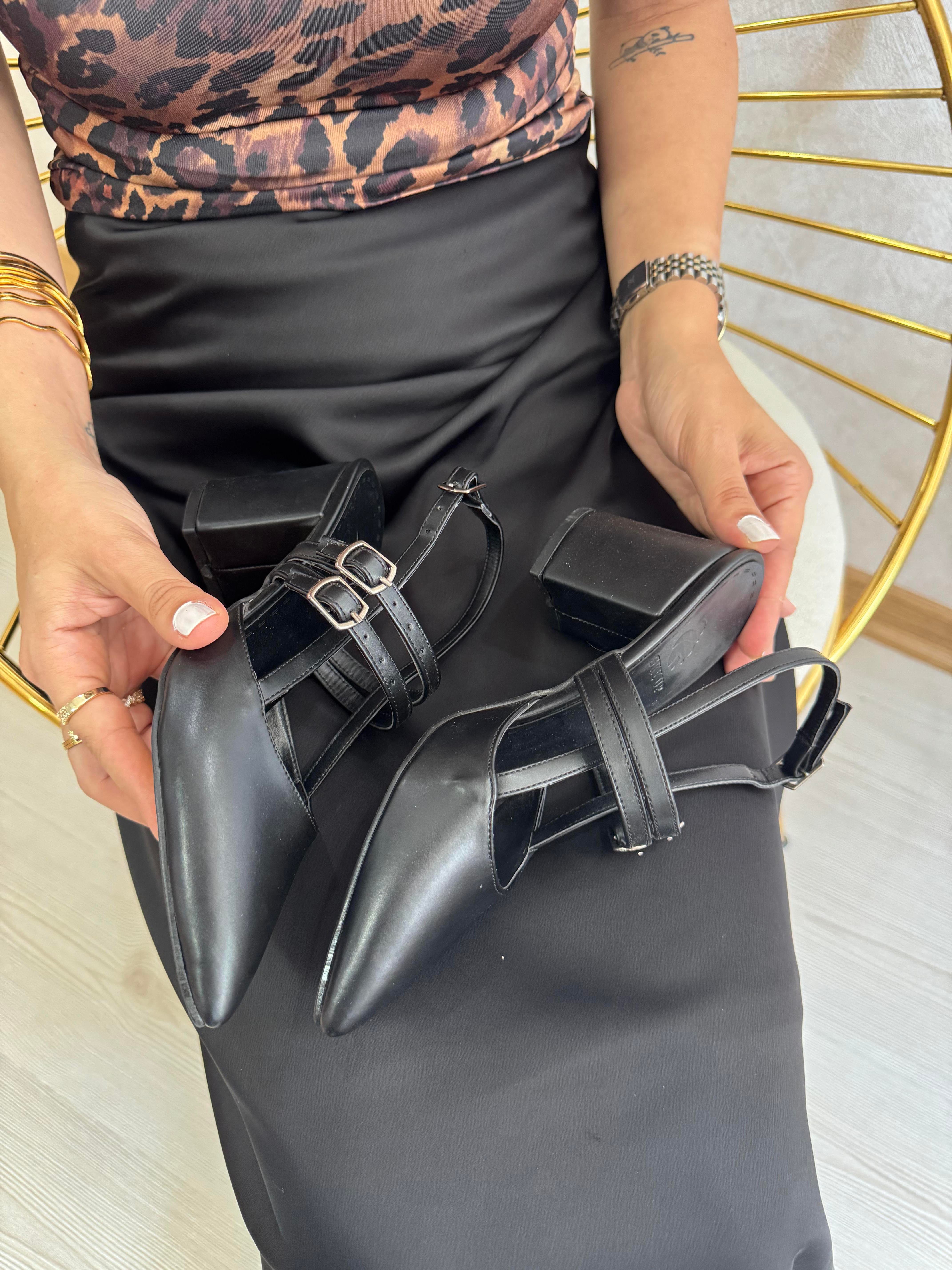 Arkası Açık Kemerli Kadın Topuklu Ayakkabı 487