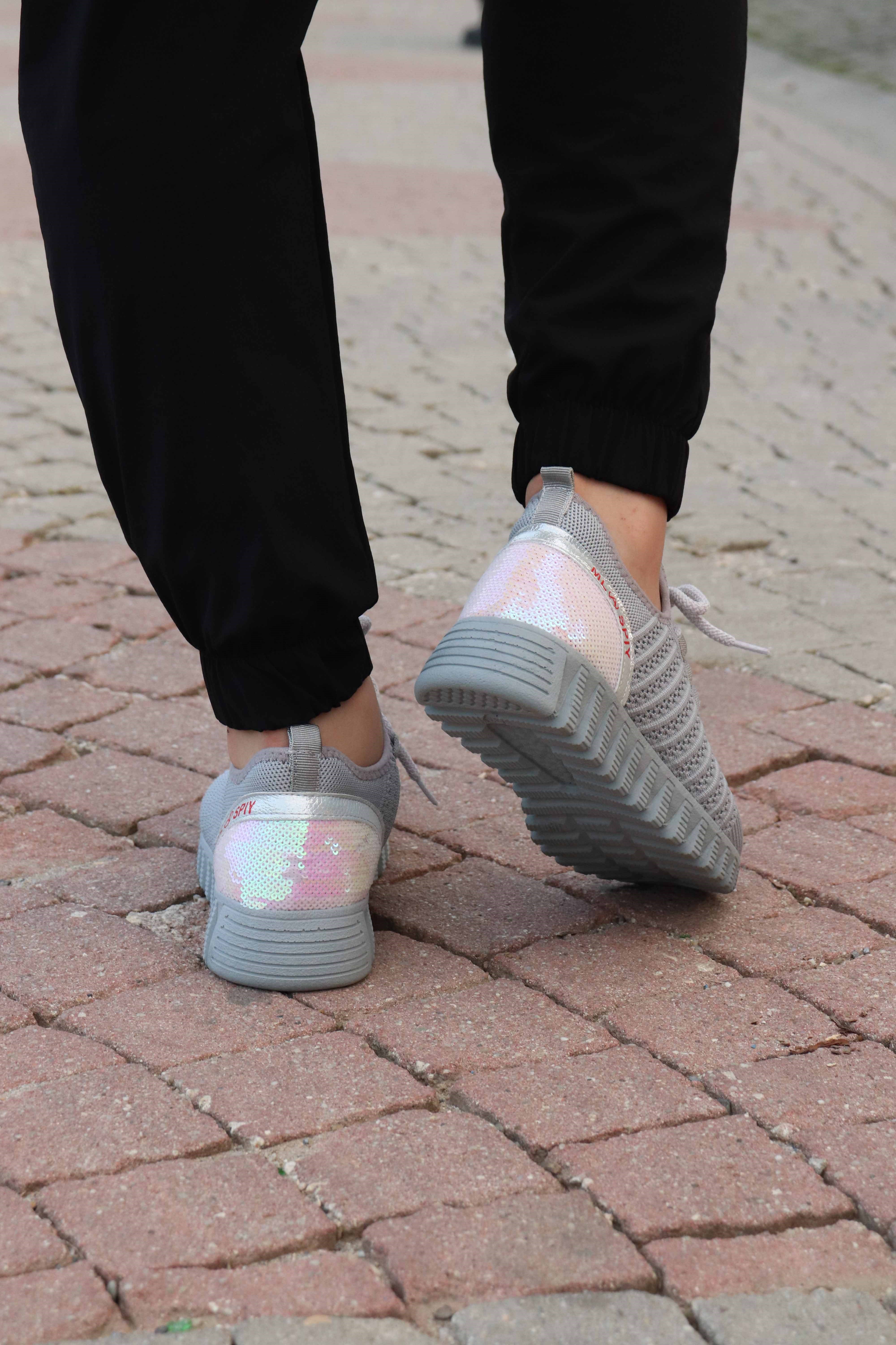 Arkası Payetli Triko Sneaker 611